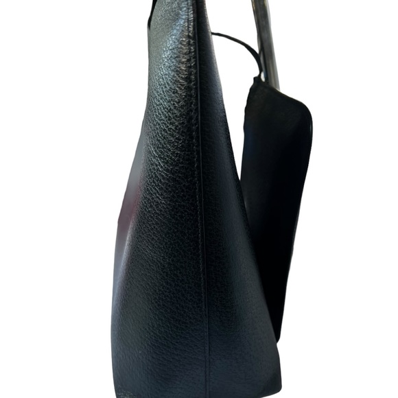 Bamboo Handle Gucci with large pouch - Picture 7 of 11